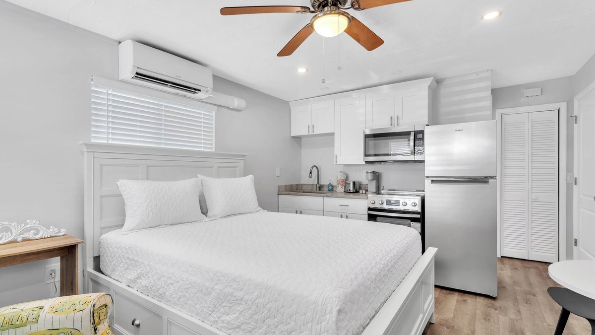 Safety Harbor Apartment | 2B Newly Renovated Studio at Coastal Cottages