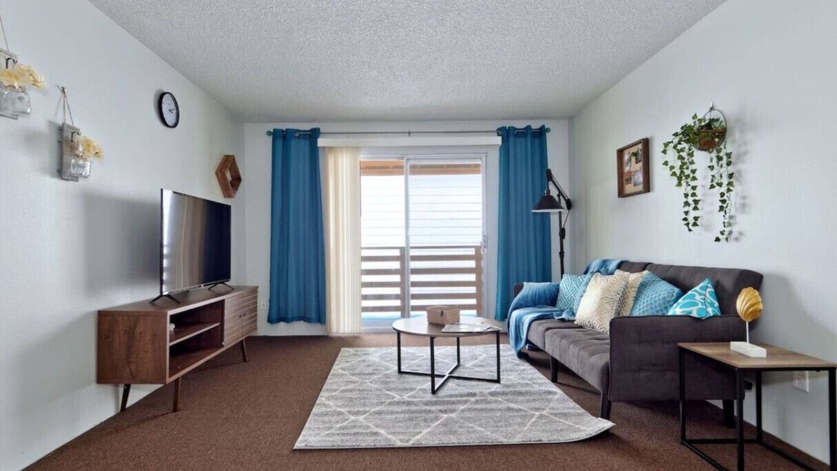 Renton Apartment | 2b1b Renton Cascade Apt 205