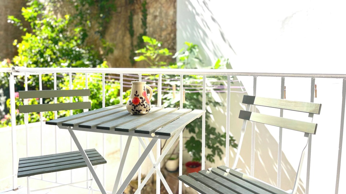 Kinosargous Apartment | 2BD - Center of Athens - 4mins Walk To Acropolis