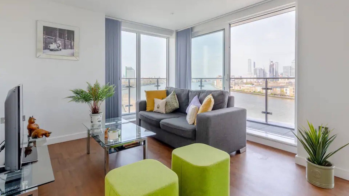 Evelyn Apartment | 2BD Flat Overlooking the River Thames! - Greenwich