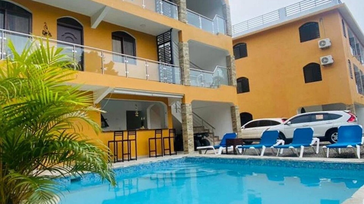 Villas Ana Maria Apartment | 2BD guest-friendly apt with pool, near everything