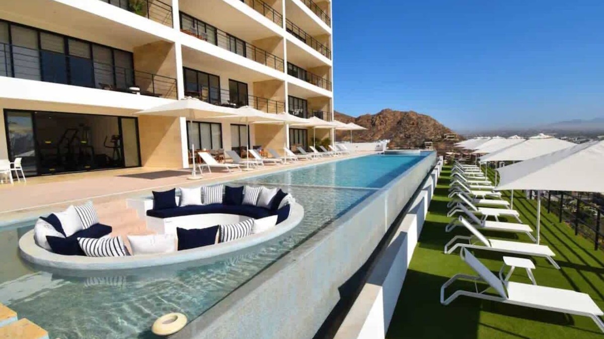San Jose del Cabo Apartment | 2BD Luxury apartment Heart of Cabo (Montemar 202)