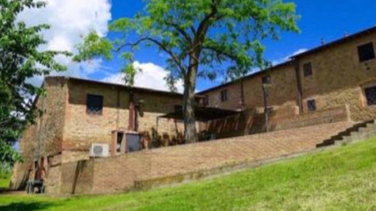 Montaione Apartment | 2bed, 1bath Garden apt in Chianti!
