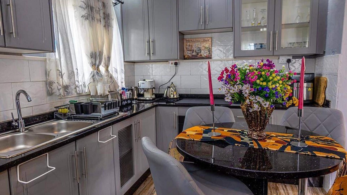 Harare House | 2bed-4guests-garden-nearcentre&attractions