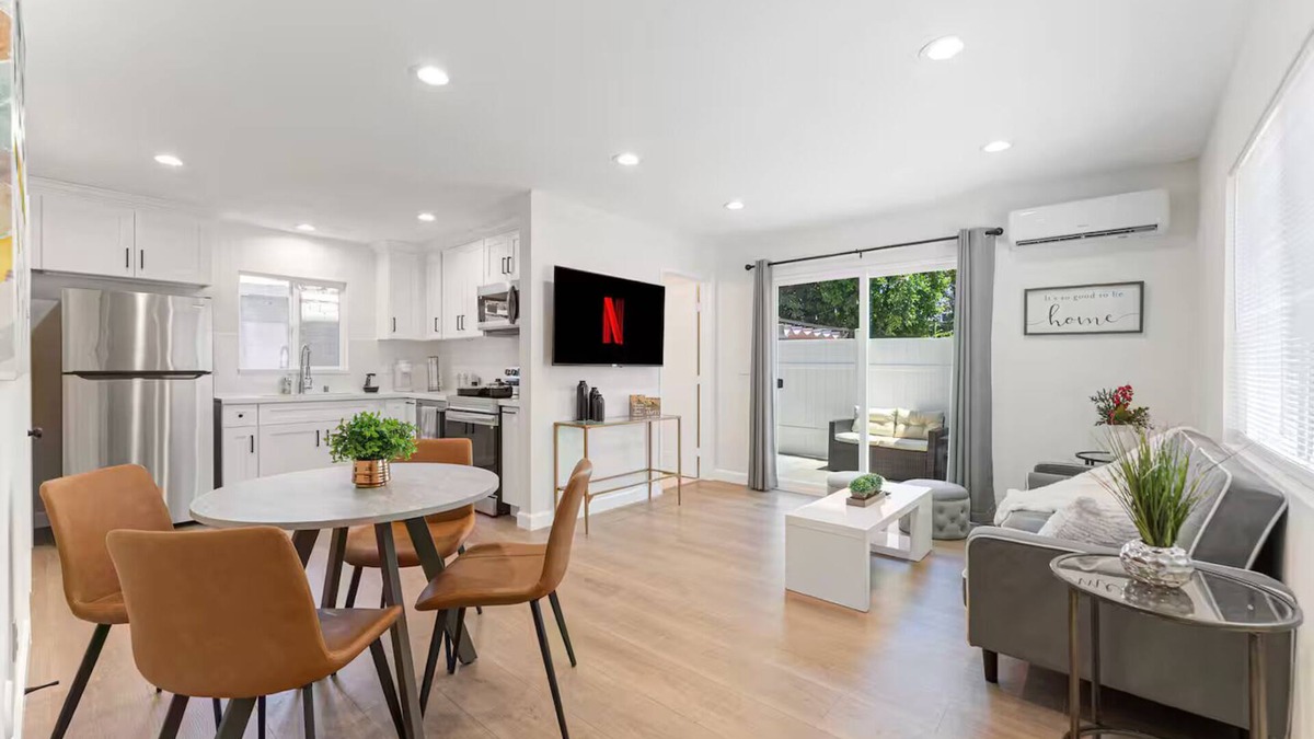 Monrovia House | 2Bedroom/1Bath/Safe/DTLA/Pasadena/Hollywood