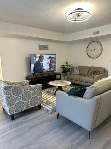 Prince George House | 2bedroom, 2bed day light Suite in a nice and secured neighborhood