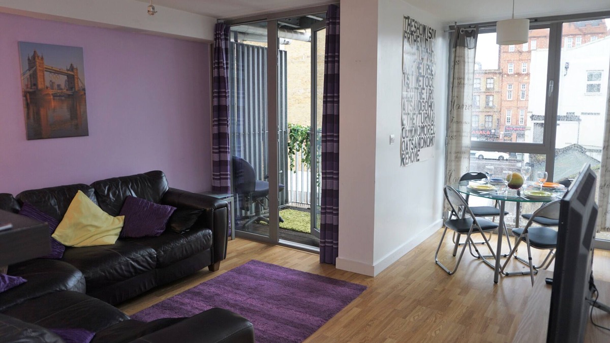 Whitechapel Apartment | 2bedroom funky apartment in Central London