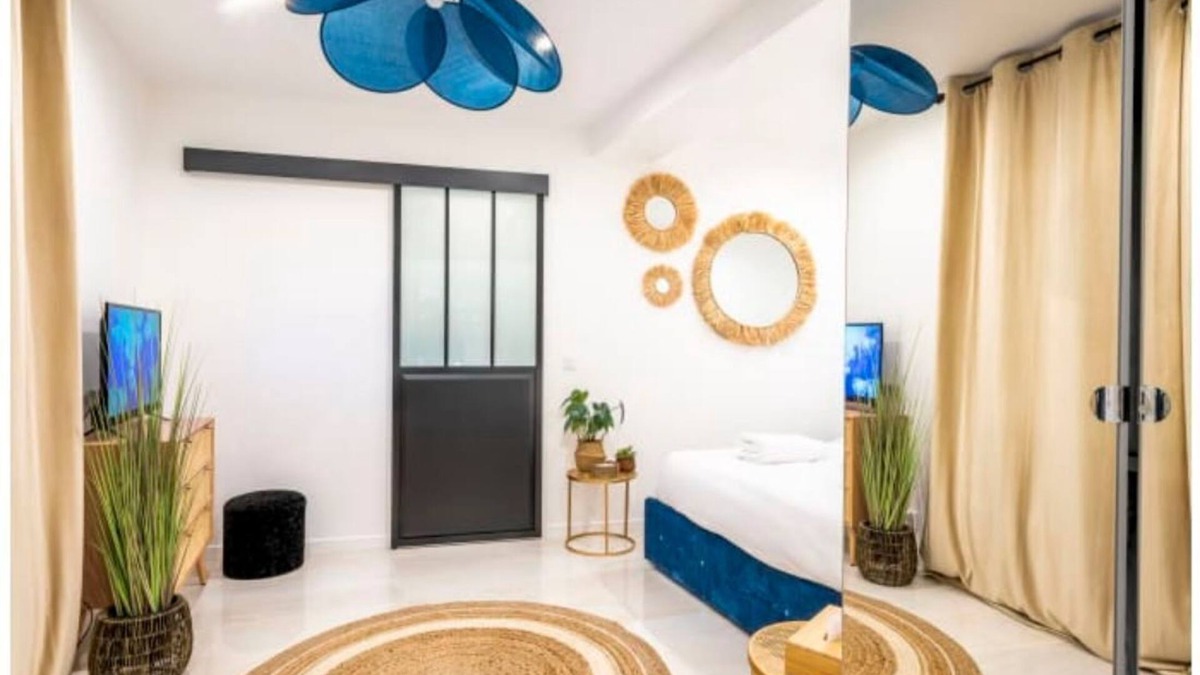 Marais Apartment | 2bedroom in Place du Marais & Place de Thorigny