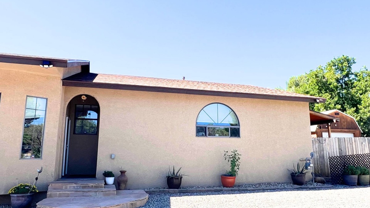Cottonwood Apartment | 2BR 1B guest house. Convenient location, pet friendly, amazing views!