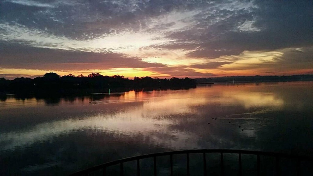 Seven Coves Condo | 2BR/2 Bath Waterfront Condo on Lake Conroe