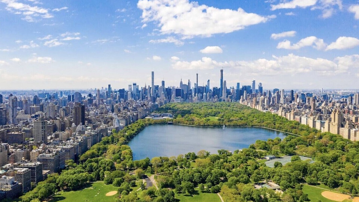 East Harlem Apartment | 2BR/2BA Steps from Central Park! Great Location