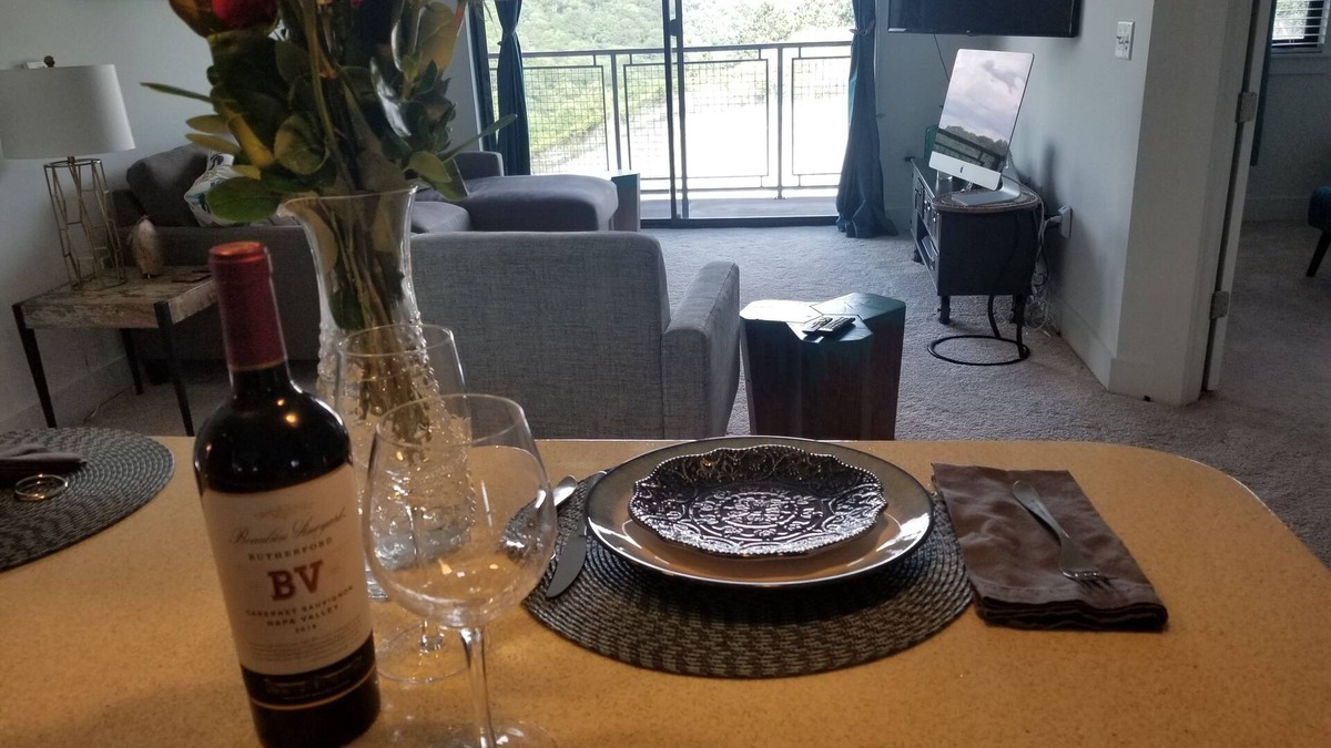 Cumberland Apartment | 2BR, 2BA/The Vinings: Near Truist Park, dining, & Buckhead—your Atlanta oasis!