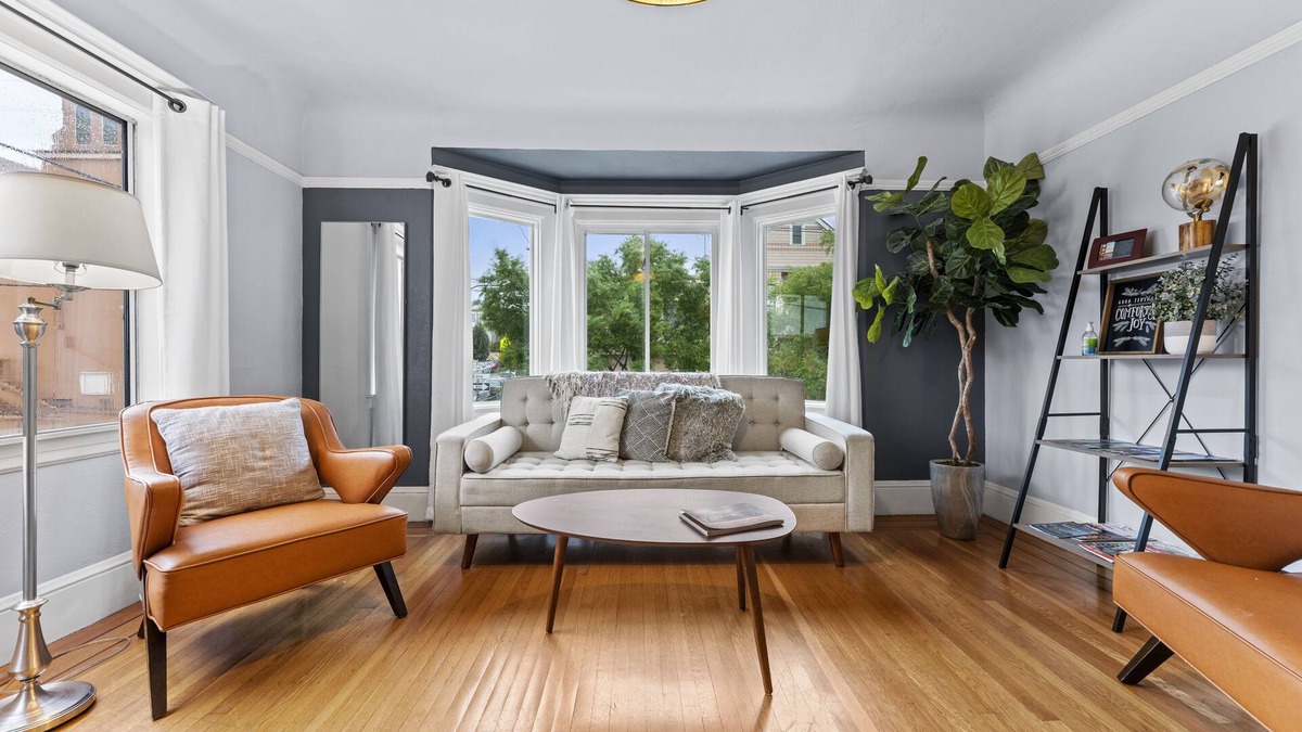 Sunnyside House | 2BR/2Baths Spacious and Clean