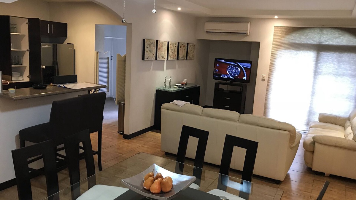San Pedro Garza Garcia Apartment | 2BR/2BR Apartment in San Pedro Garza Garcia (Centrito Valle)
