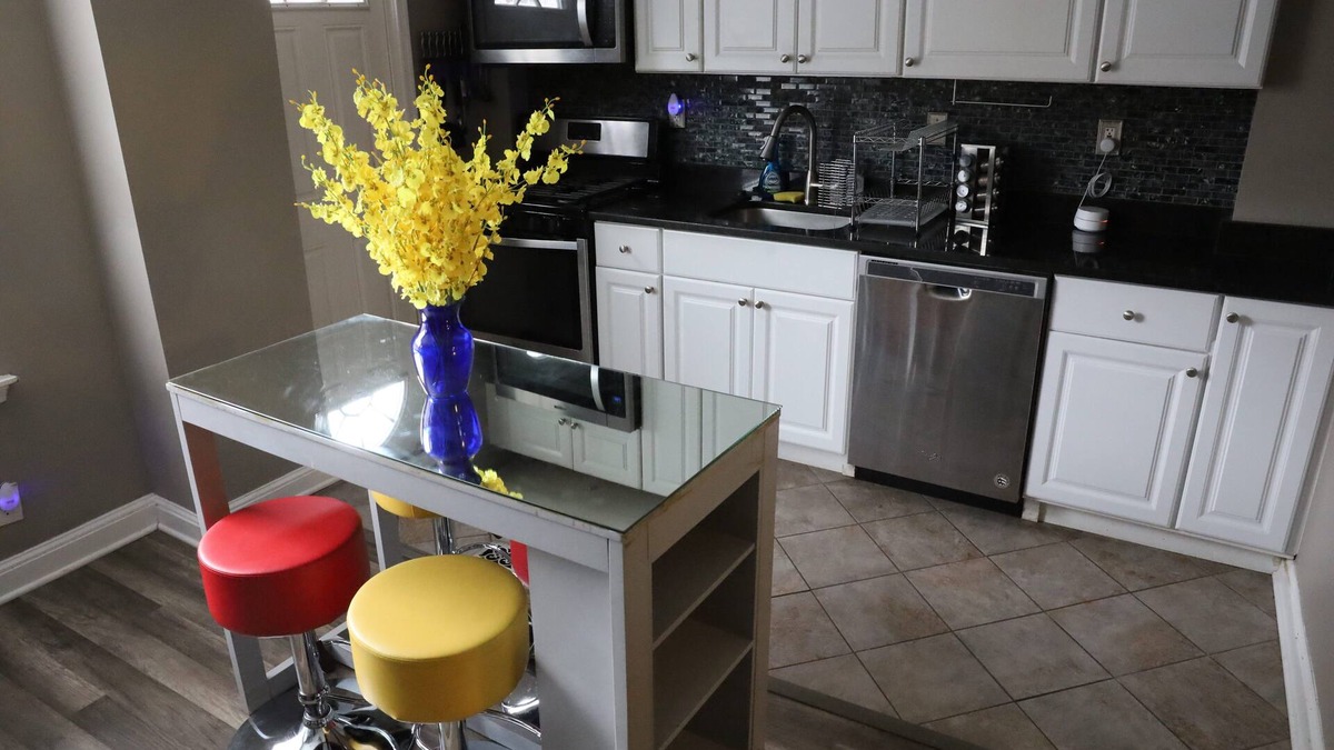 Downtown Baltimore House | 2BR Amenity Haven based in BEAUTIFUL Baltimore!