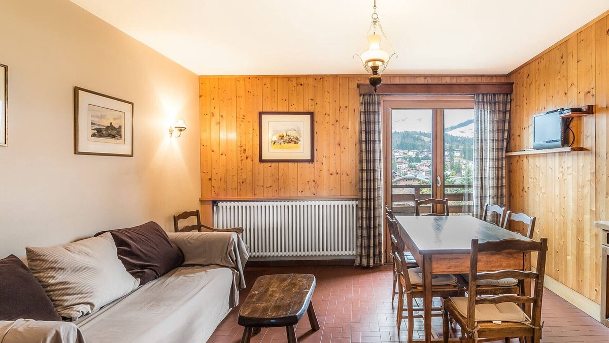 Megeve Apartment | 2BR Apartment in Megève - Near Ski Lifts, Balcony, Pets Allowed, Parking