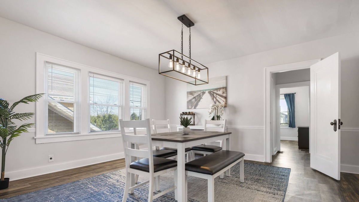 Canton Apartment | 2BR Beach Dreaming Apt in the Heart of Canton