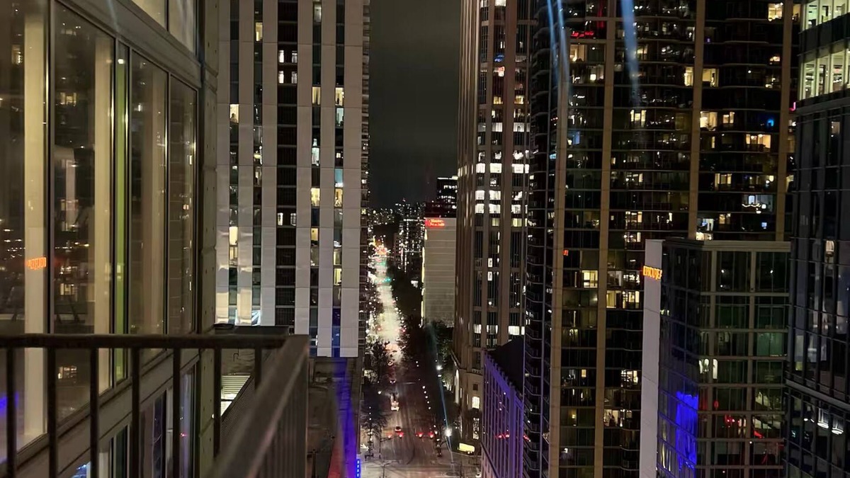 Midtown Condo | 2BR Chocolate Themed Condo! King Bed & Free Parking! Balcony w/City View!