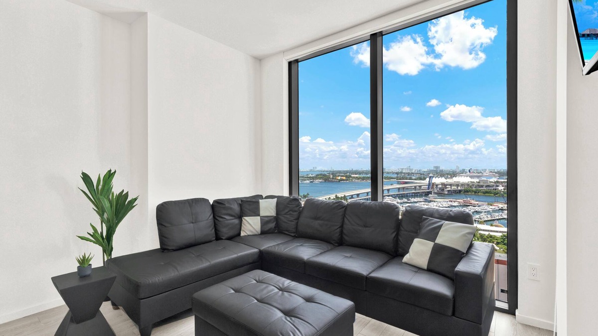 Downtown Miami Apartment | 2BR Condo with Ocean Views, Near Cruise Port, Arena & Bayfront Park
