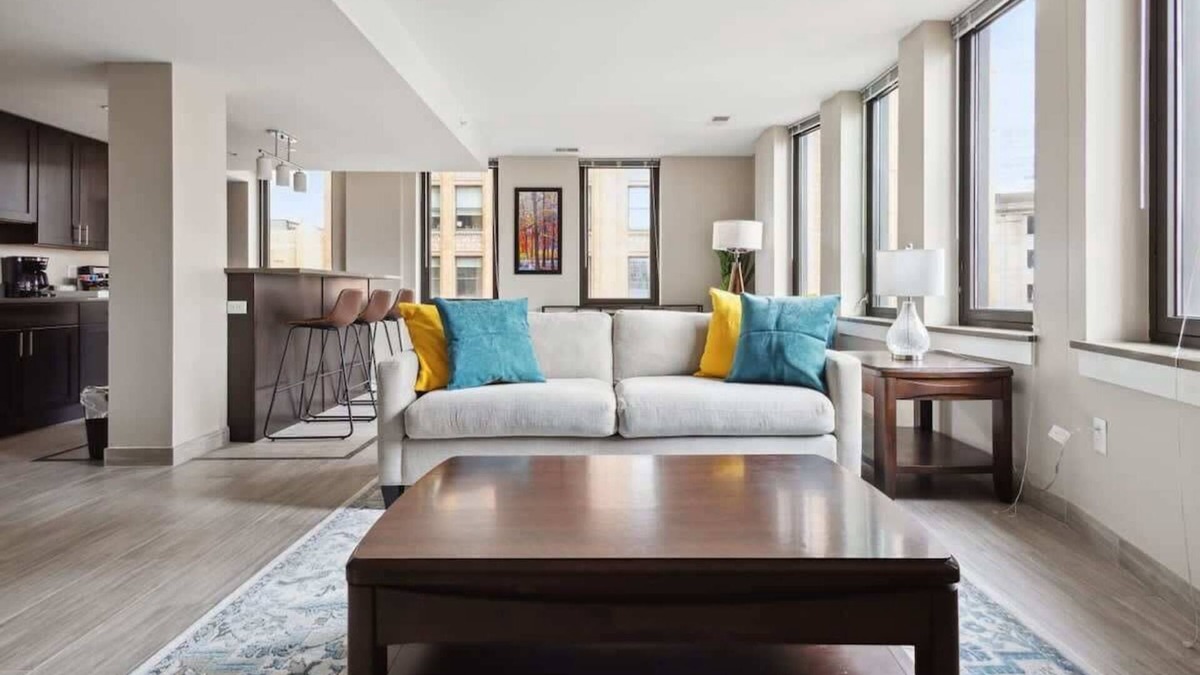 Capitol City Apartment | 2BR Downtown Luxury Getaway