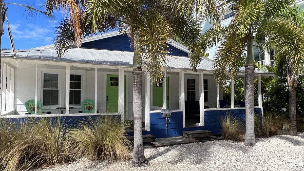 Bradenton Beach Cottage | 2BR East Unit of Beach to Bay Cottage.just 100 feet from Gulf Beach!