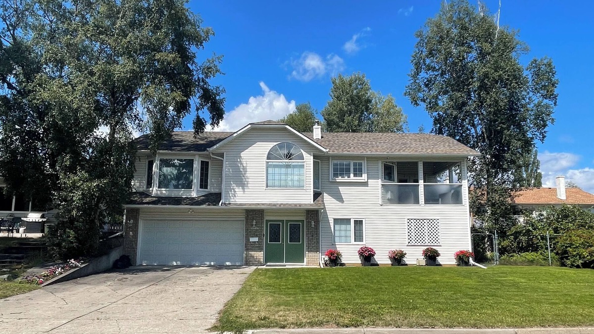 Prince George House | 2BR Entire House, Professional, 2min to the Hospital