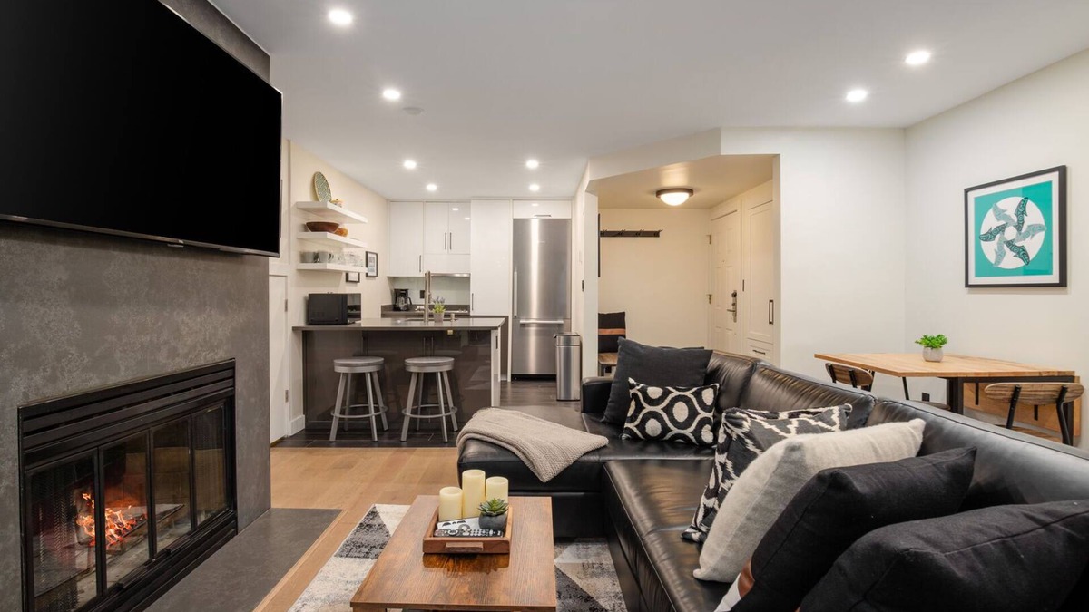 Blackcomb House | 2BR | Gables | King Bed | Prime Location | Heated Flooring | Wood Burning Fireplace