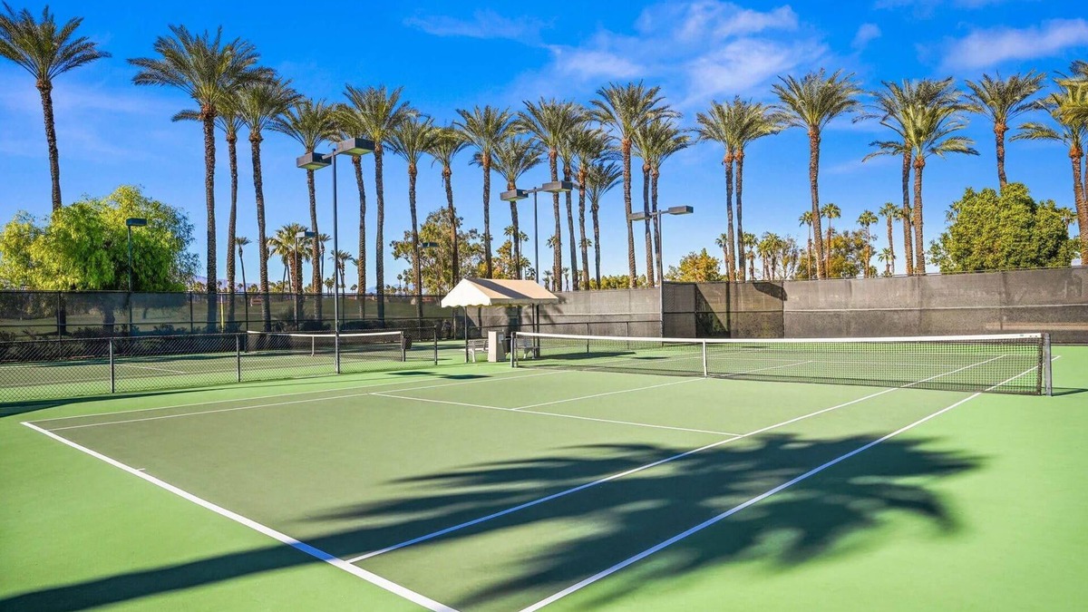 Palm Desert Apartment | 2Br Golfside Getaway in Desert Falls