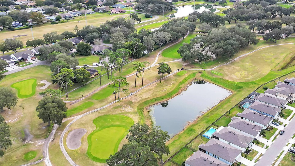 Zephyrhills West Apartment | 2BR Ground Floor Apt Near Pickleball, Tennis & Wellness Center, Exclusive Guest Golf Packages!