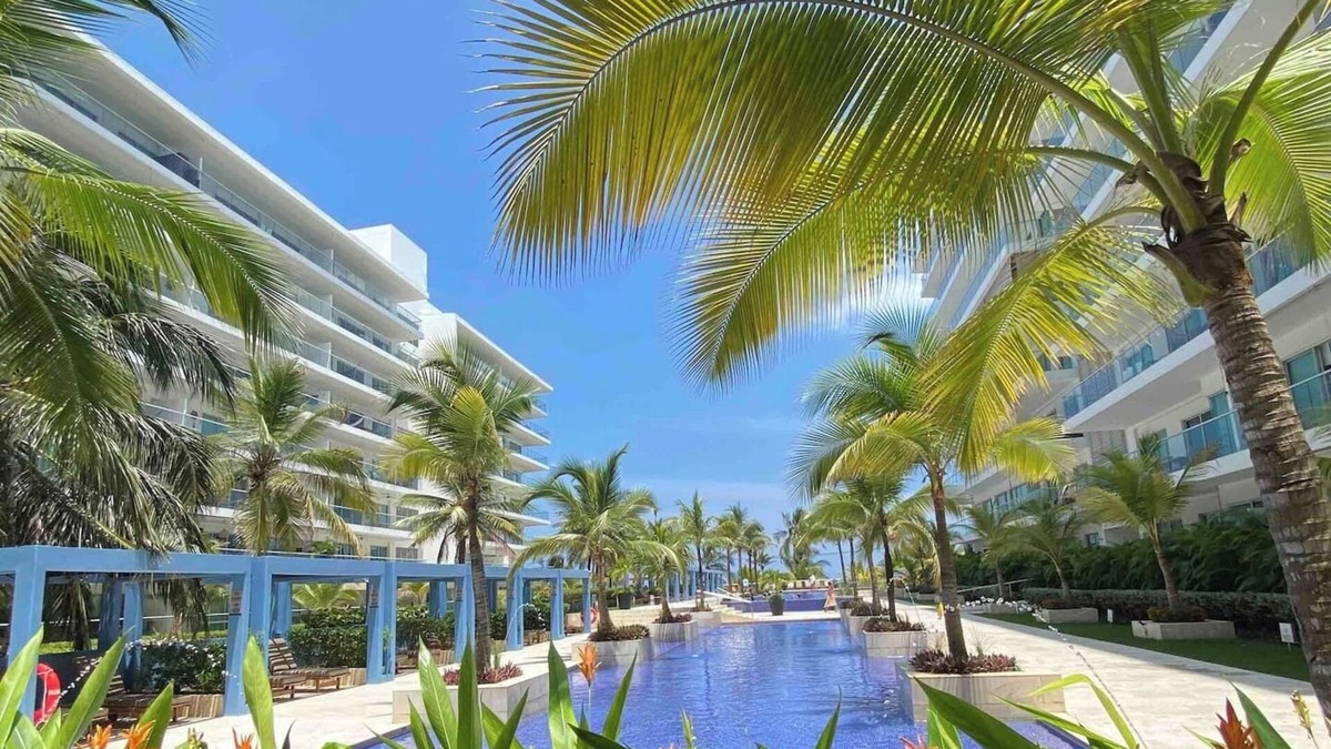 La Boquilla Apartment | 2BR Luxury Beachfront with Direct Beach Access