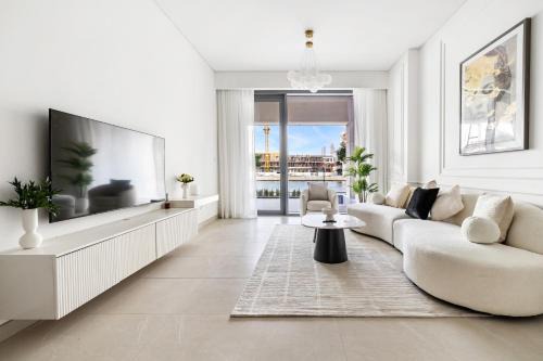 Al Safa Apartment | 2BR plus Maid CF6 B2 Canal Views