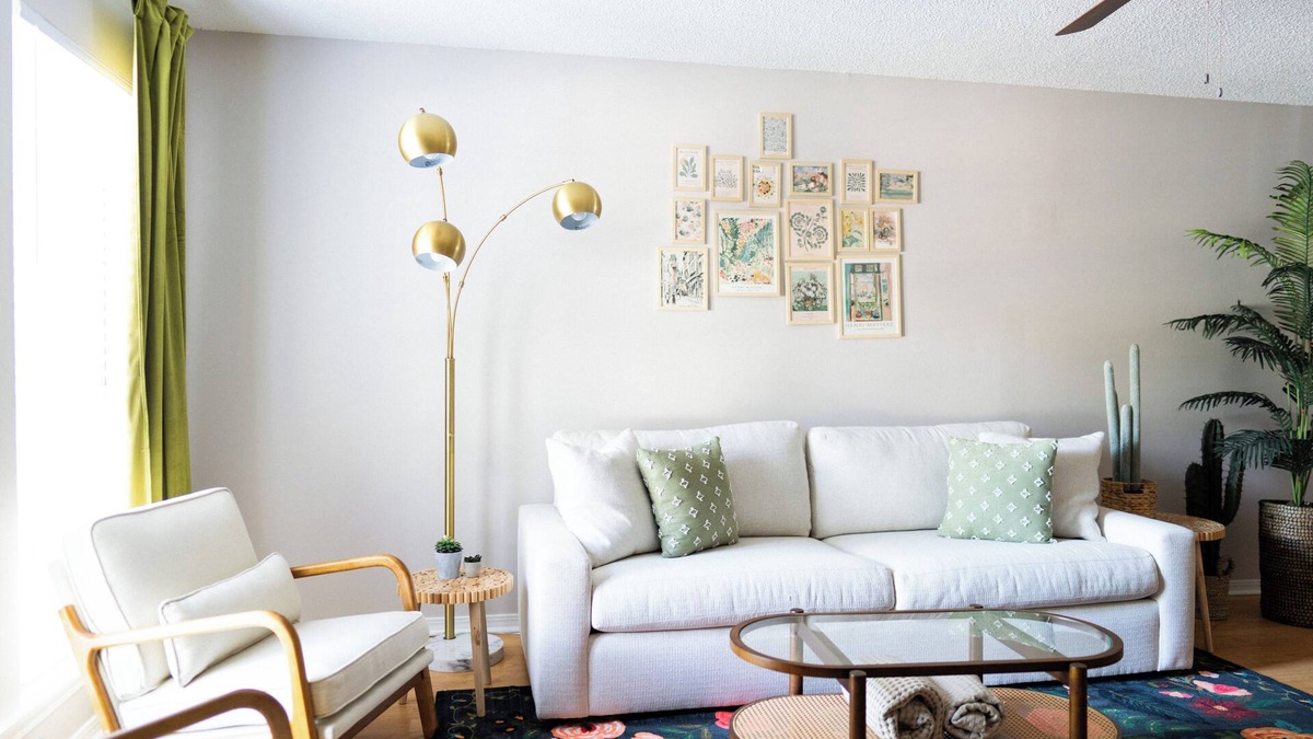 Mobile Apartment | 2BR Retreat in Mobile | Pet-Friendly