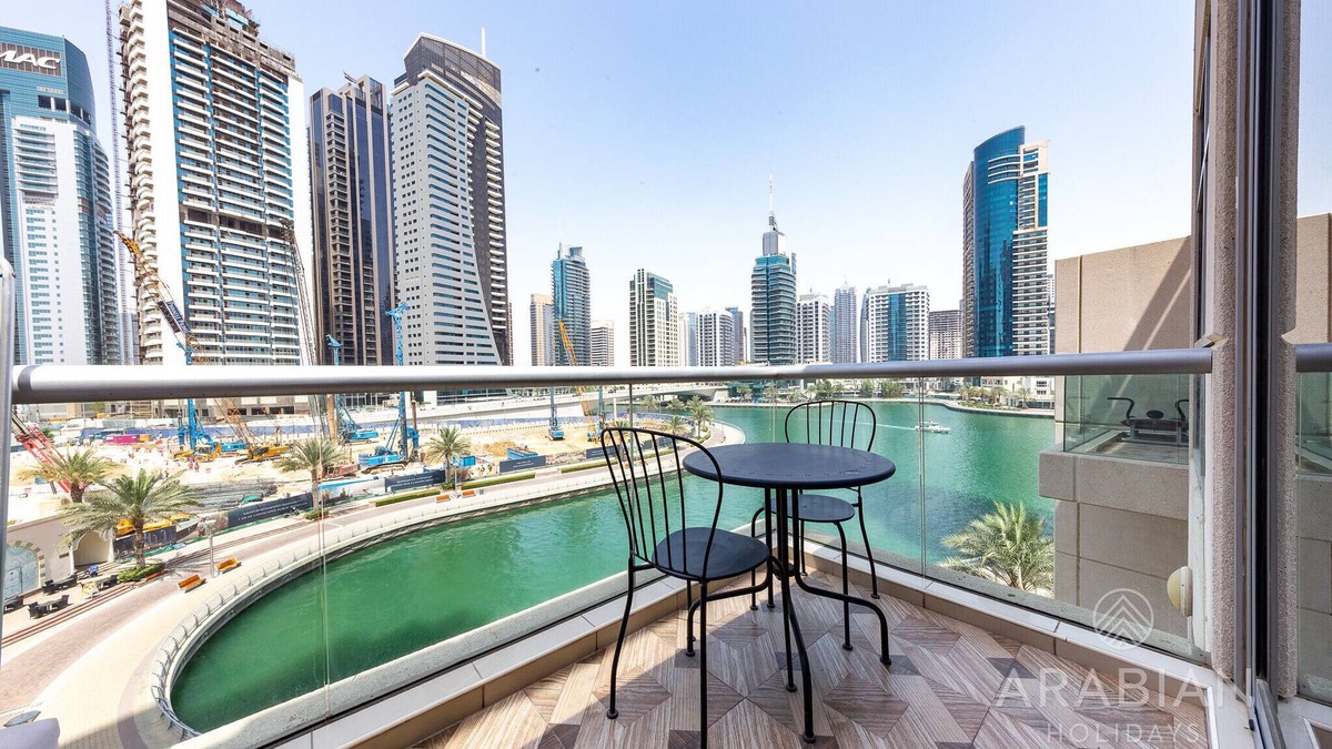 Dubai Marina Villa | 2BR Spacious Villa - Dubai Marina