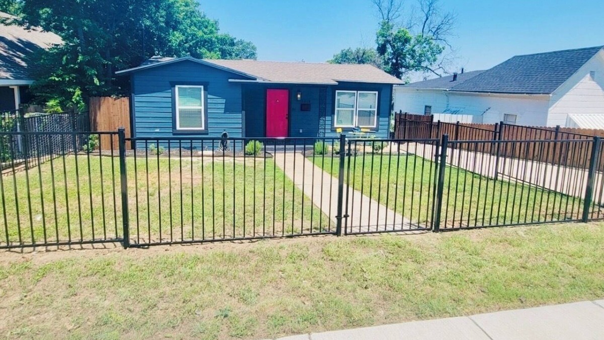 Fort Worth House | 2BR Stockyards Stay | Steps to Shop, Music & Rodeo