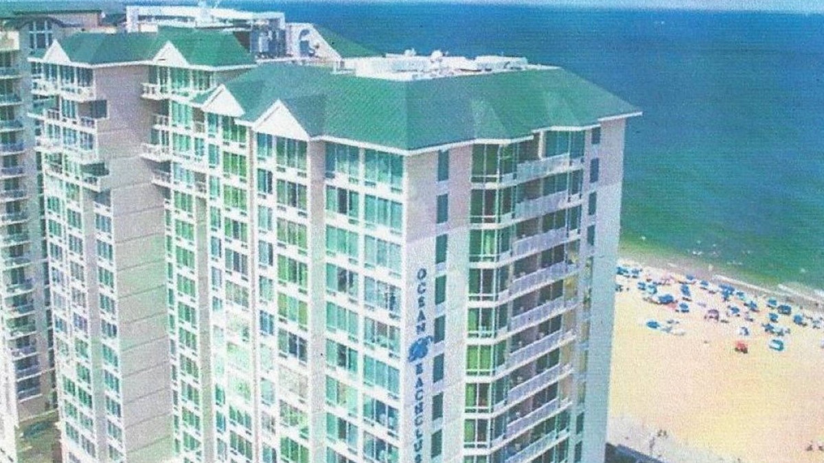 Northeast Virginia Beach Resort | 2BR Suite - City View