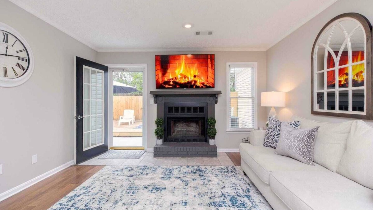 Warner Robins House | 2BR Townhouse | Pet Friendly | Fully Fenced