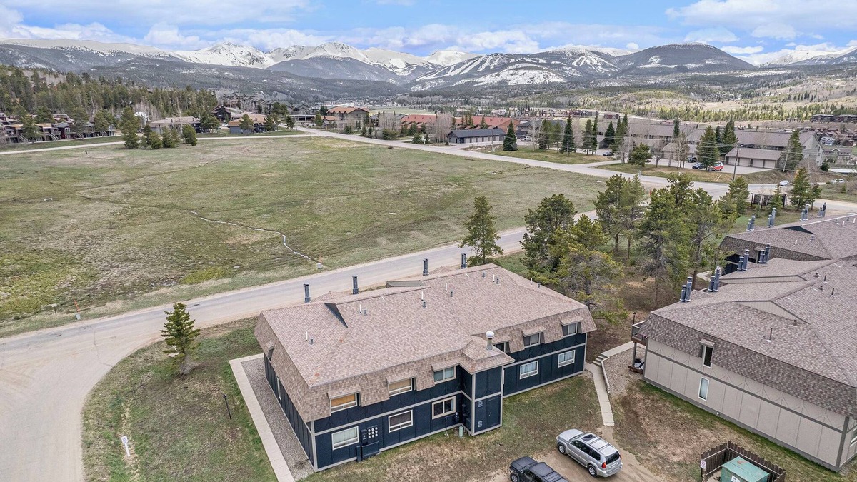 Fraser House | 2BR townhouse w/Byers Peak views