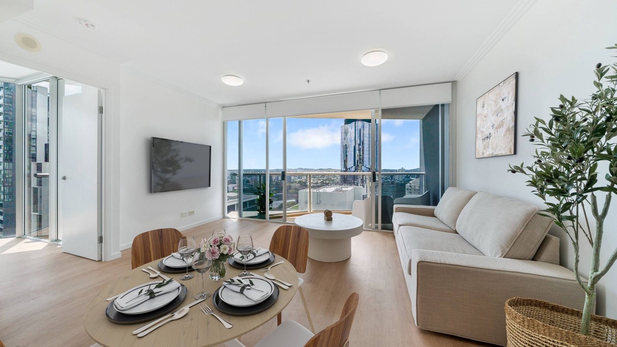 Brisbane Central Business District Apartment | 2BR unit with City& River views with free Parking!