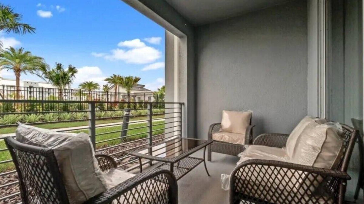 Kissimmee Apartment | 2BR w/Mickey Bedroom & 2 Clubhouses – Disney Just Minutes Away