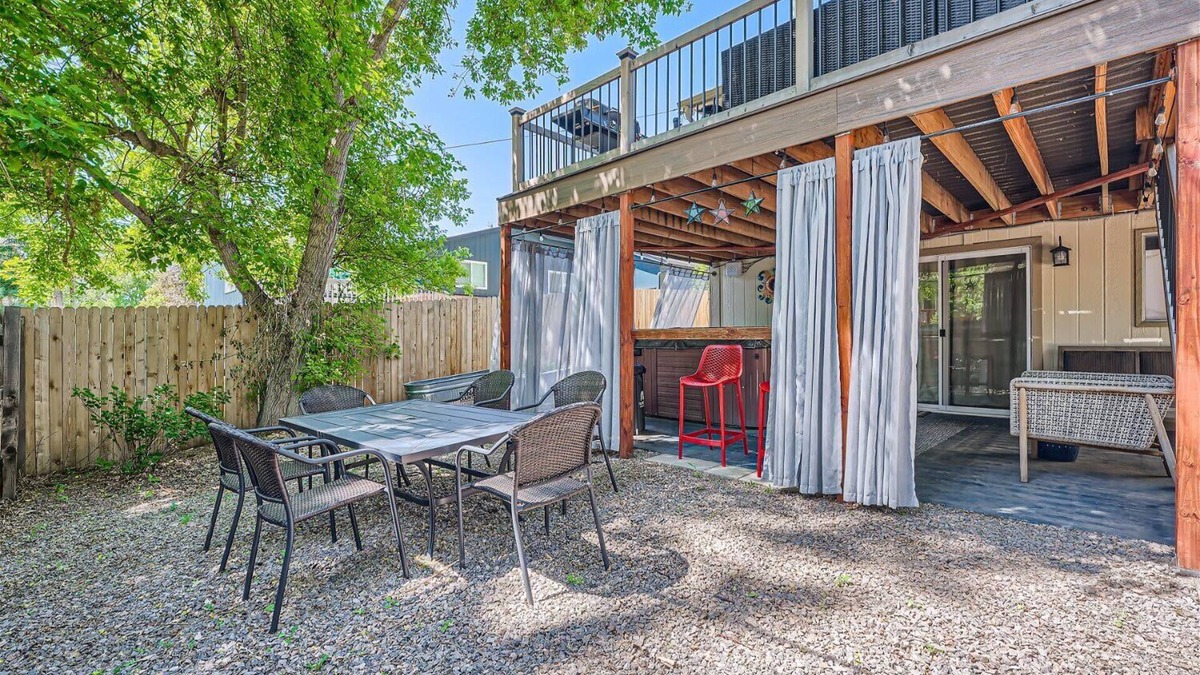 Scenic Heights Apartment | 2BR Wellness Retreat in Arvada | Cold Plunge