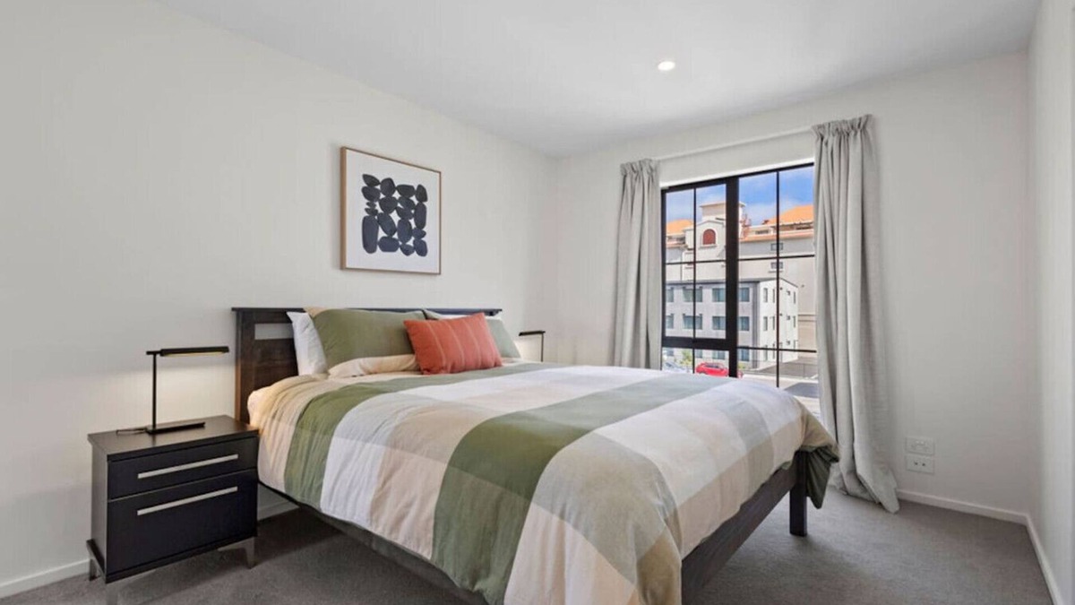 Christchurch City Centre House | 2BRM 2BTH 1 min walk to Town Hall