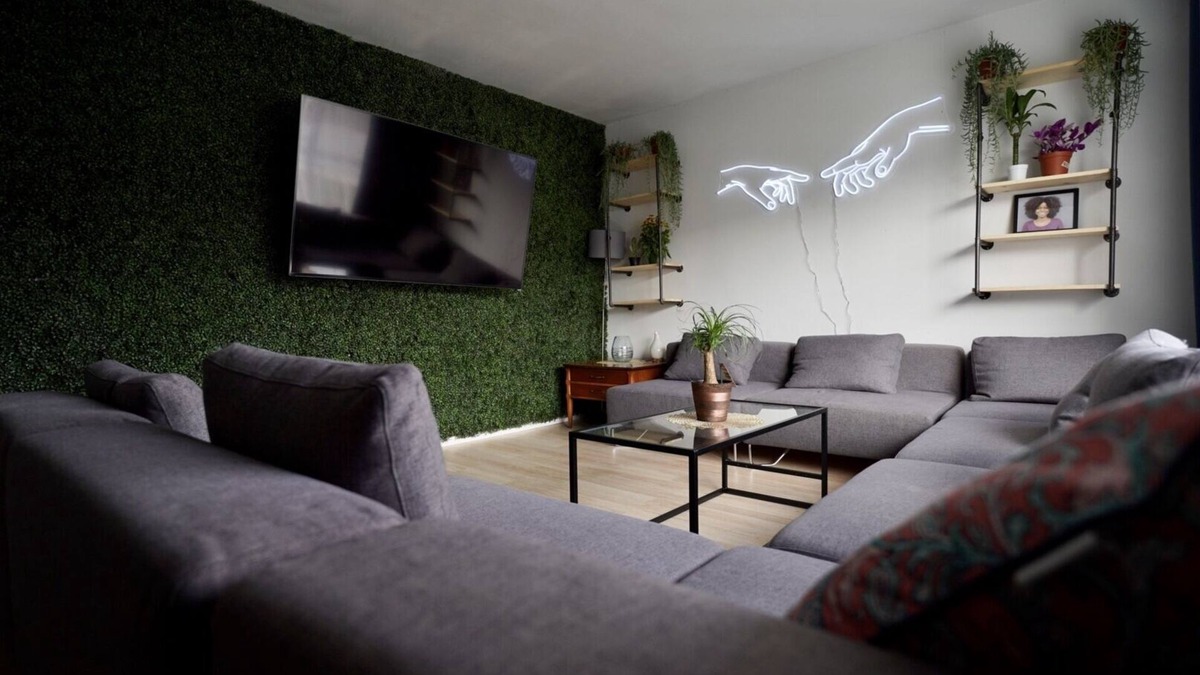 Hollywood Apartment | 2brm Work/Life Bliss in the Heart of Weho