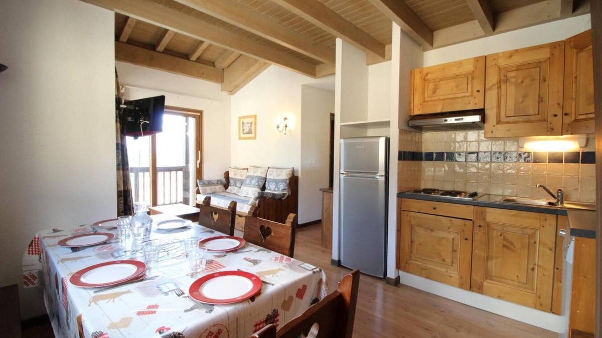 Aussois Apartment | 2nd floor, balcony, tv, ski locker, 43m², Aussois