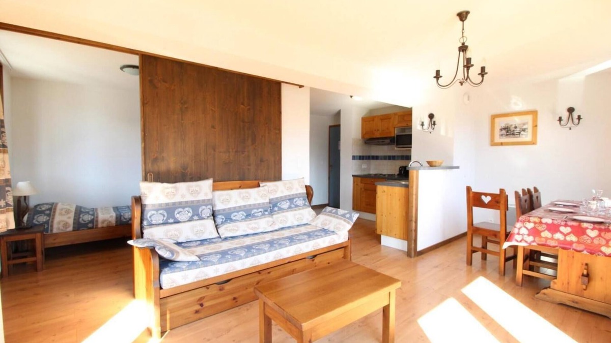 Aussois Apartment | 2nd floor, balcony, tv, ski locker, 48m², Aussois