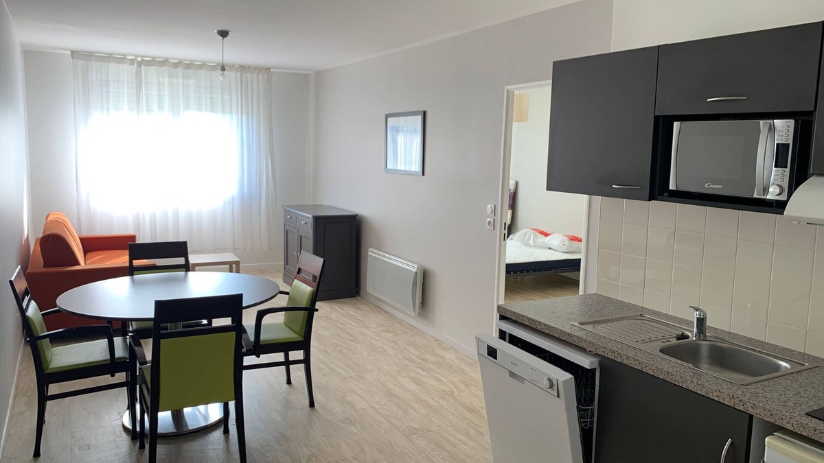 Centre Ville Rive Gauche Condo | 2p supérieur + terrasse | Quartier Flaubert, Rouen