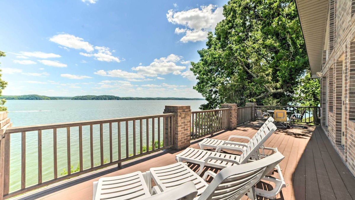 New Concord House | 3,000 Sq Ft A-Frame Home on Kentucky Lake w/Dock!
