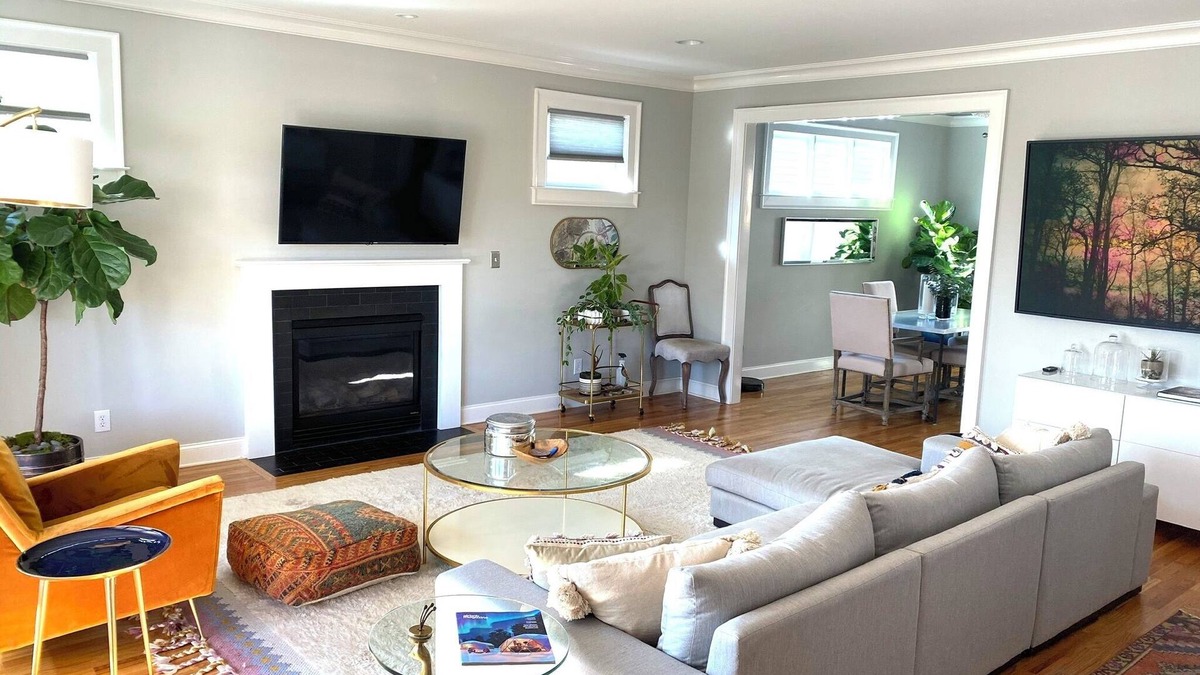 Cabbagetown House | 3/2.5: Walk to Beltline and dining; firepit, BBQ, Apple TV, sleeps 5