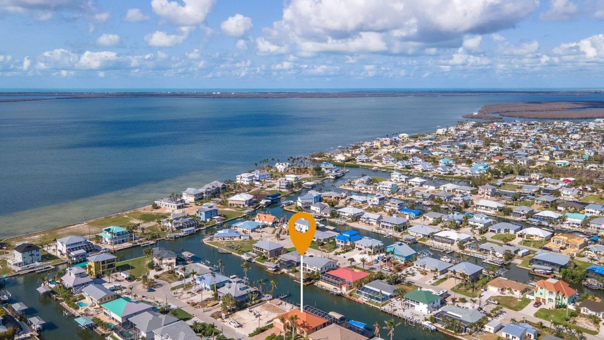 Saint James City House | 3/2 Beautiful Pool Home on the Water in St. James City!