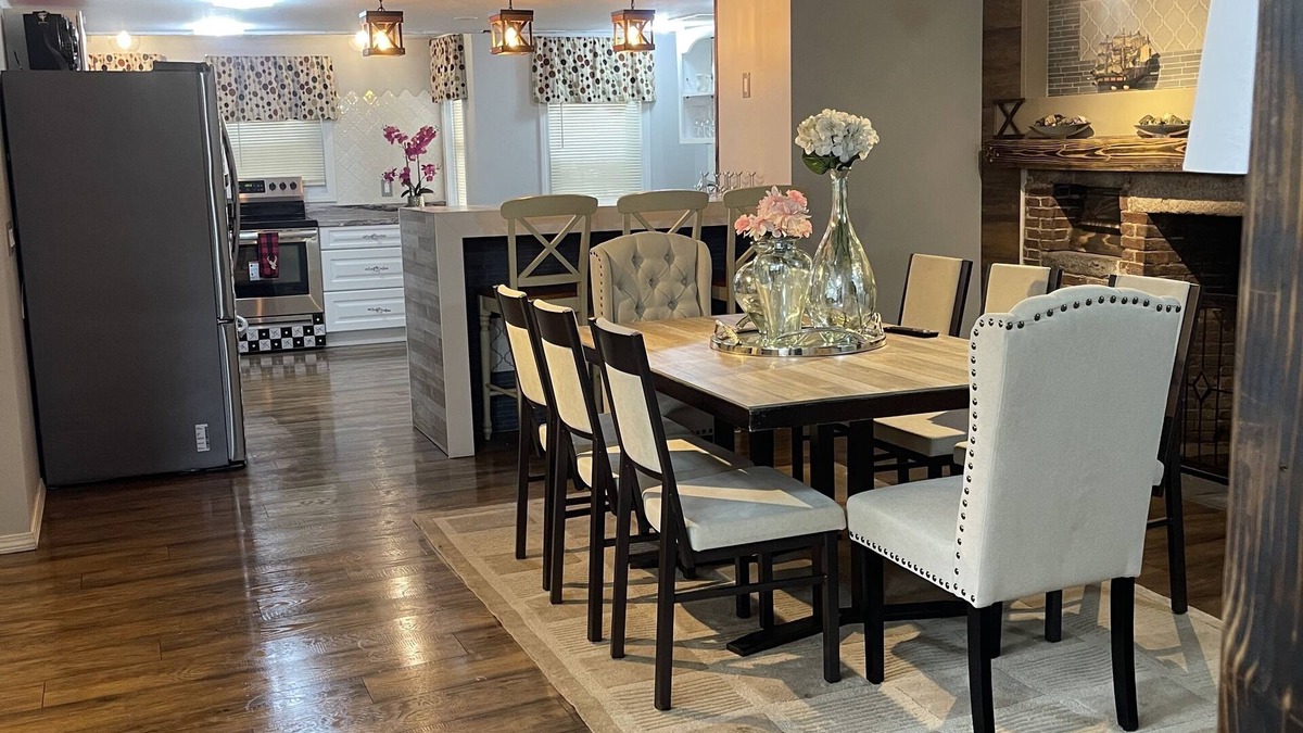 Norwichtown House | 3.3miles to Mohegan Sun, Barn style house. Newly renovated