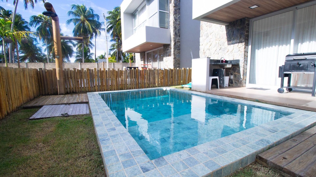 Passo de Camaragibe Ski Chalet | 3/4 bedroom house in Naluum Beachfront condominium
